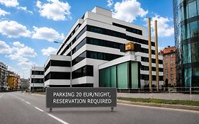 Post 120 Suites